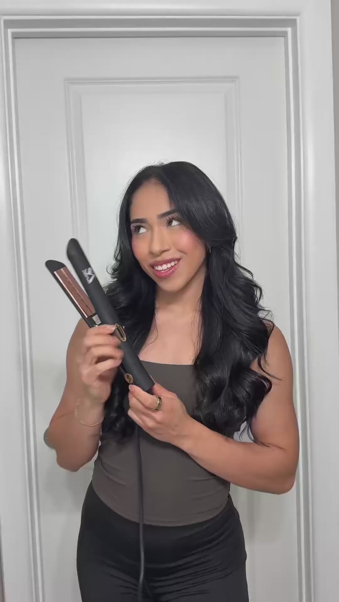 Load video: Quantum Infrared Flat Iron
